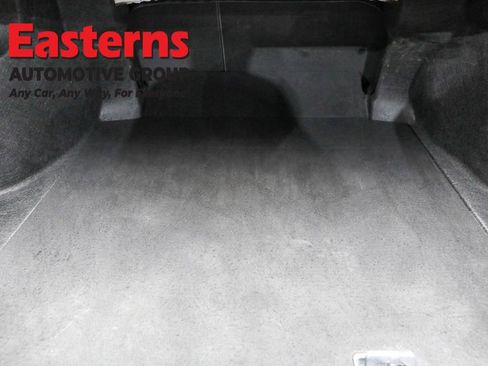 Used 2024 Toyota Camry SE image 9