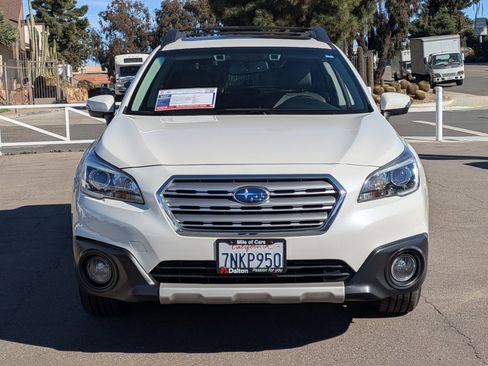 Used 2016 Subaru Outback 2.5i Limited image 2