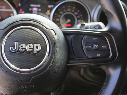 Used 2022 Jeep Wrangler Unlimited Sport AWD/4WD image 17