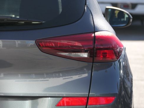 Used 2021 Hyundai Tucson Limited w/ Cargo Package FWD image 5