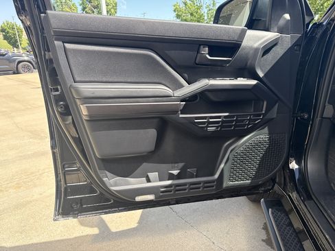 Used 2025 Toyota 4Runner SR5 image 13