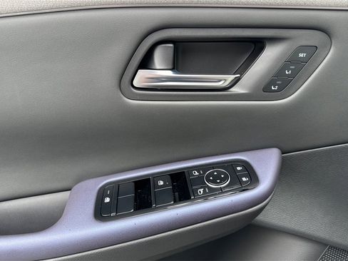 New 2026 Nissan Leaf Platinum+ image 9