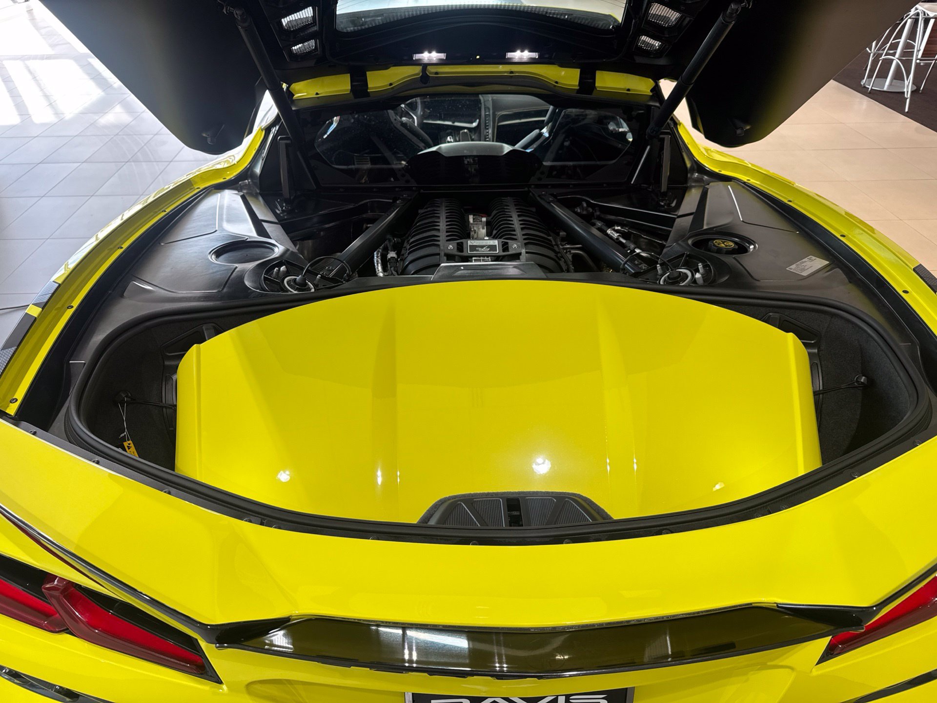 Used 2024 Chevrolet Corvette Z06 RWD image 17
