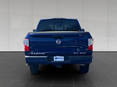 Used 2021 Nissan Titan SV w/ SV Convenience Package AWD/4WD image 4