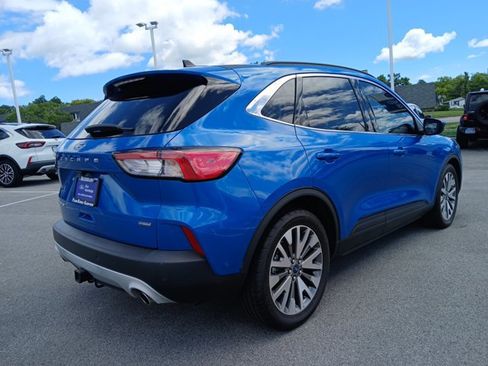 Certified 2021 Ford Escape Titanium w/ Class II Trailer Tow Package FWD image 4