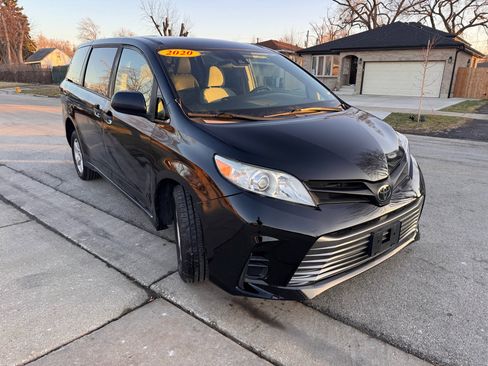 Used 2020 Toyota Sienna L image 4