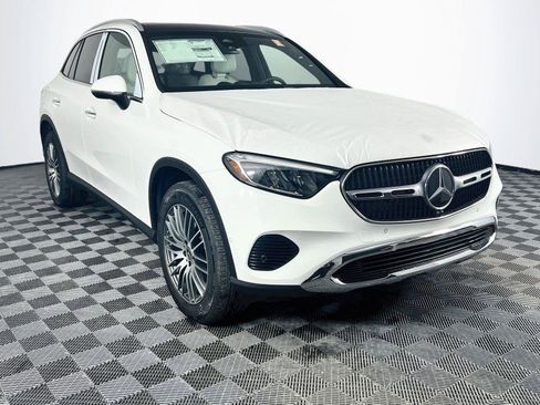 Used 2026 Mercedes-Benz GLC 300 4MATIC image 8