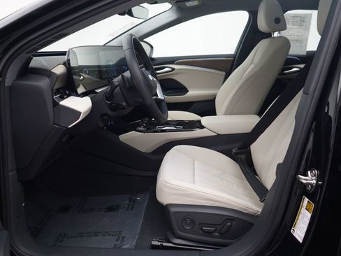 Certified 2025 Audi A6 e-tron Premium w/ Ultra Package RWD image 6