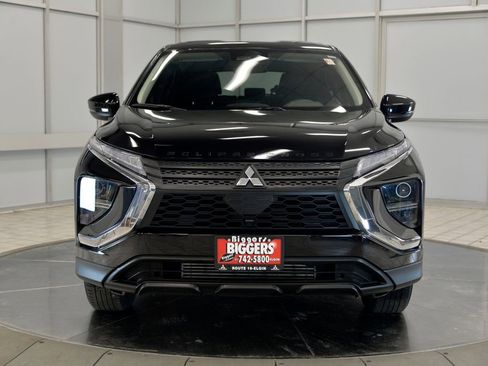 Used 2022 Mitsubishi Eclipse Cross ES image 3