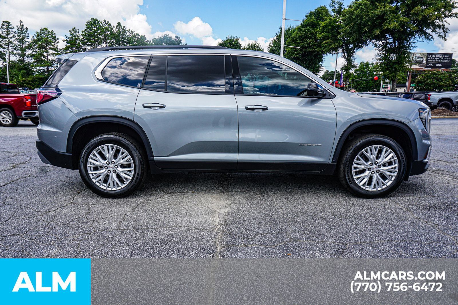 Used 2024 GMC Acadia Elevation w/ Luxury Package FWD image 10