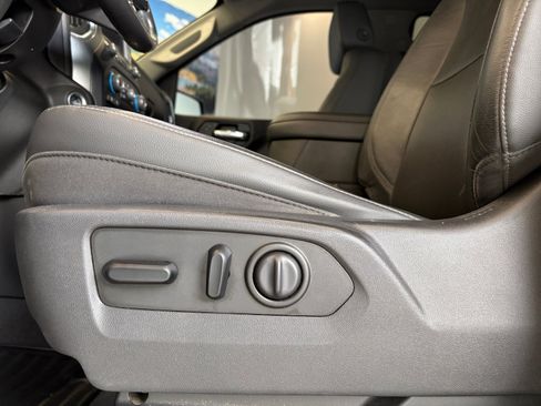 Used 2019 Chevrolet Silverado 1500 RST w/ True North Edition AWD/4WD image 15