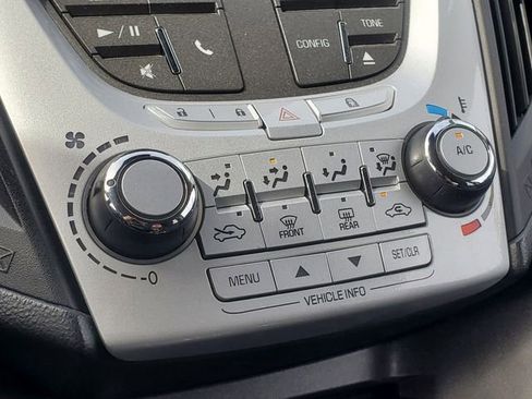 Used 2015 Chevrolet Equinox LT w/ Driver Convenience Package image 18