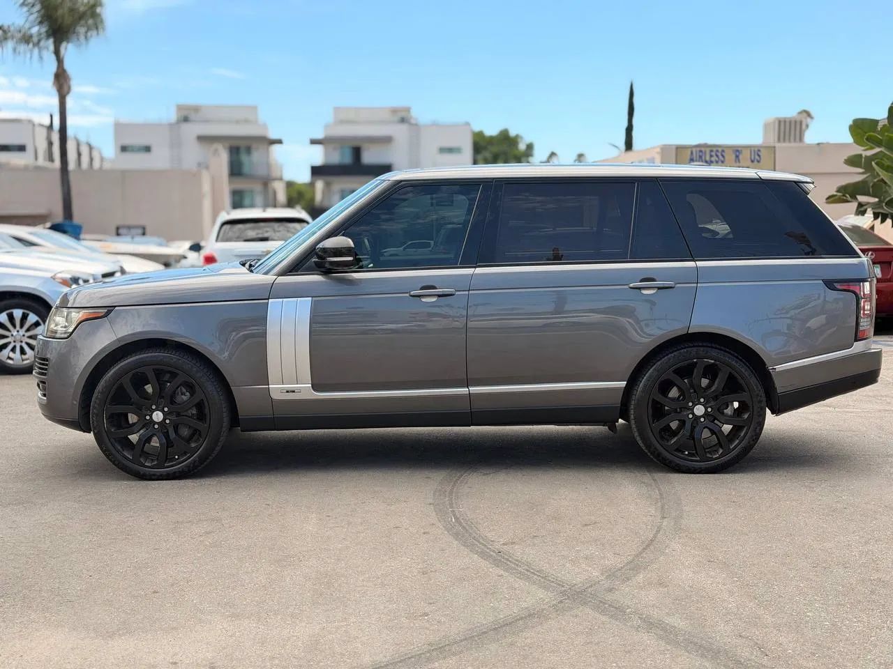 Used 2015 Land Rover Range Rover Long Wheelbase Supercharged AWD/4WD image 8
