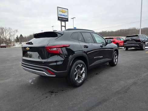New 2026 Chevrolet Trax LT w/ LT Convenience Package image 4