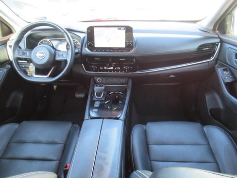 Used 2022 Nissan Rogue SL w/ SL Premium Package FWD image 12