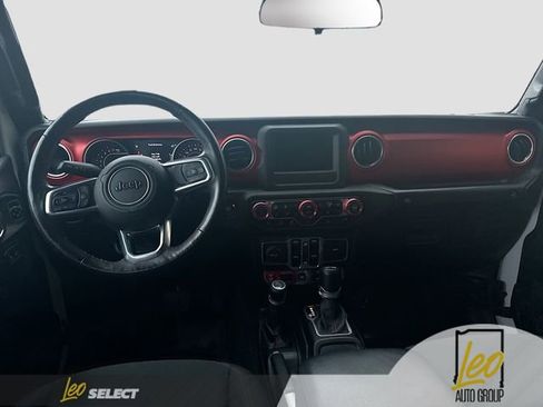 Used 2018 Jeep Wrangler Unlimited Rubicon w/ Cold Weather Group image 22