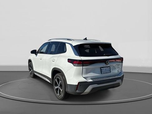 New 2026 Volkswagen Tiguan SE AWD/4WD image 3