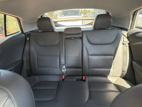Used 2019 Hyundai Ioniq Limited FWD image 7