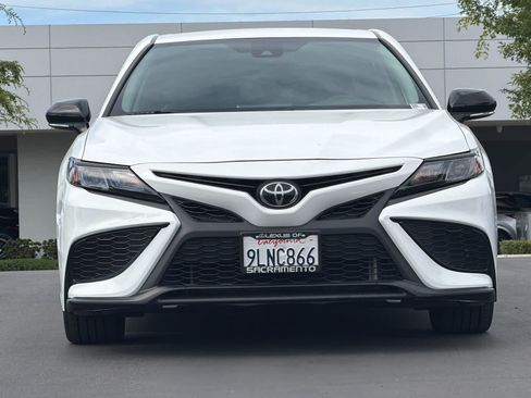Used 2024 Toyota Camry SE FWD image 10