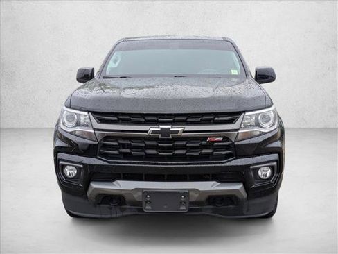 Used 2022 Chevrolet Colorado Z71 AWD/4WD image 2