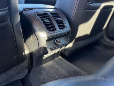 Used 2014 Ford Taurus Limited image 21