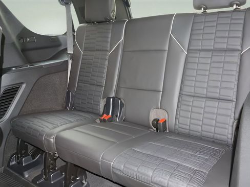 Used 2025 Cadillac Escalade Sport Platinum AWD/4WD image 12