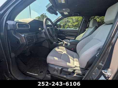 Used 2025 Toyota Tacoma SR5 AWD/4WD image 14