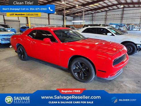 Used 2018 Dodge Challenger SXT RWD image 5