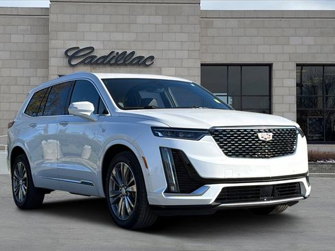 Certified 2022 Cadillac XT6 Premium Luxury w/ Technology Package image 1