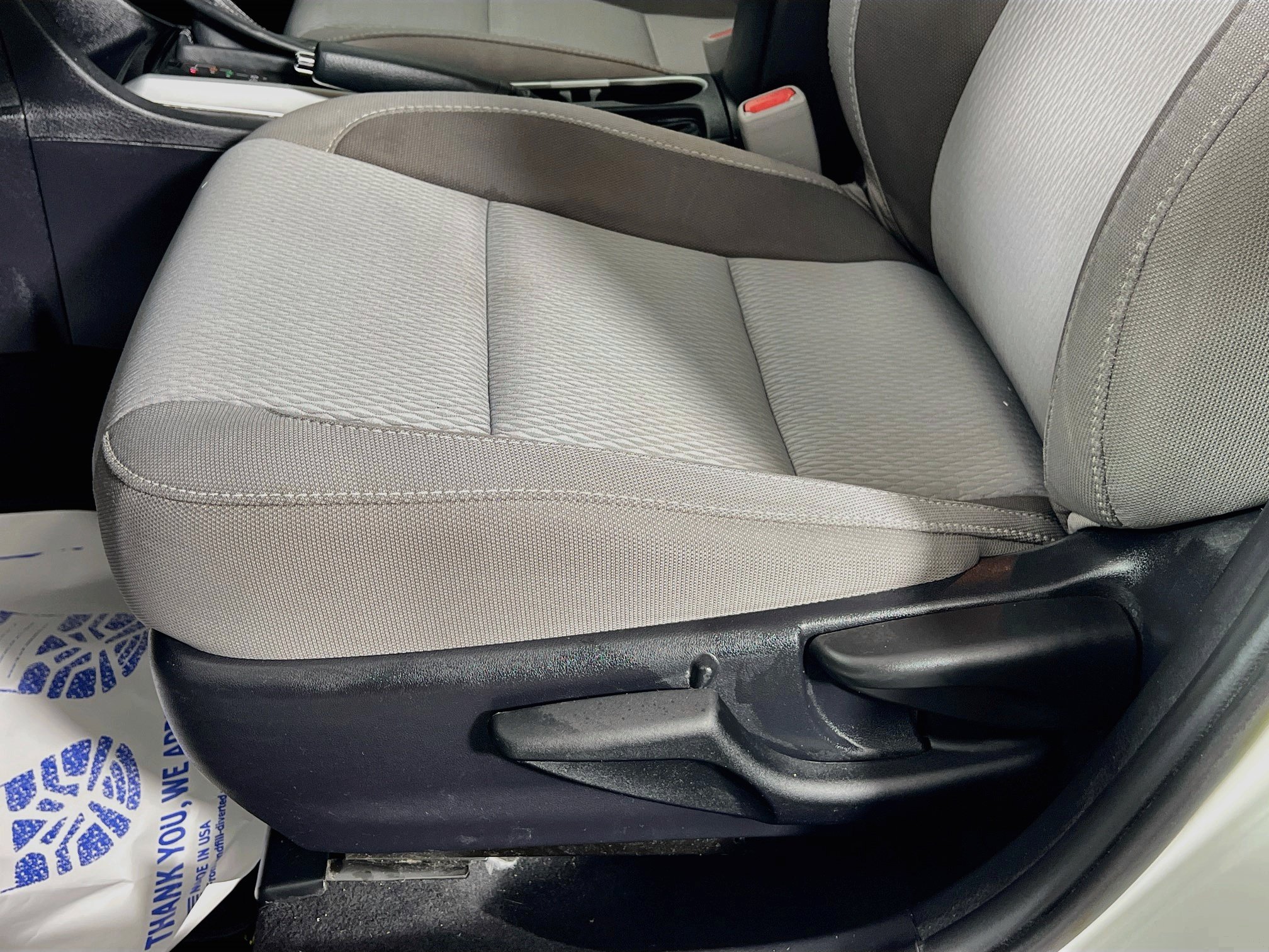 Certified 2019 Toyota Corolla LE FWD image 19