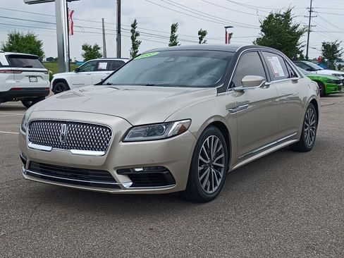 Used 2017 Lincoln Continental Reserve w/ Climate Package AWD/4WD image 2