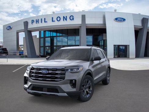 New 2026 Ford Explorer Active w/ Active Comfort Package image 2