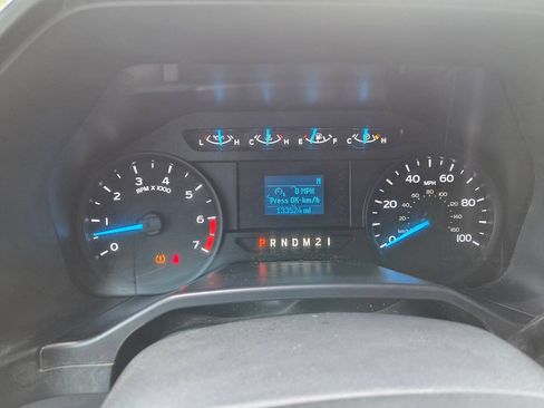 Used 2017 Ford F250 XL w/ Power Equipment Group AWD/4WD image 6