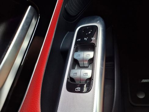 Used 2025 Mercedes-Benz GLC 43 AMG 4MATIC image 25