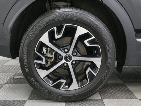 Used 2023 Kia Sportage EX image 17