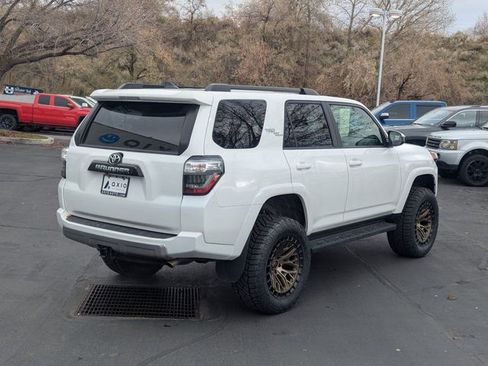 Used 2024 Toyota 4Runner TRD Off-Road image 3