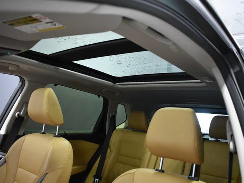 Certified 2023 Nissan Rogue Platinum AWD/4WD image 17