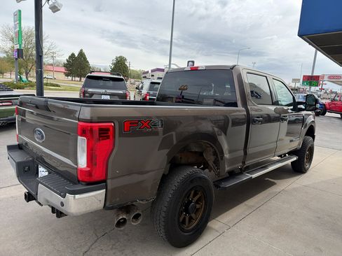Used 2017 Ford F250 XLT w/ XLT Value Package AWD/4WD image 5