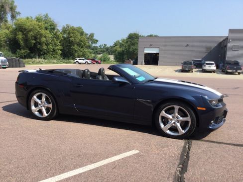 Used 2015 Chevrolet Camaro SS w/ RS Package RWD image 11