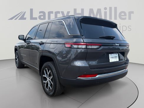 Used 2023 Jeep Grand Cherokee Limited AWD/4WD image 4