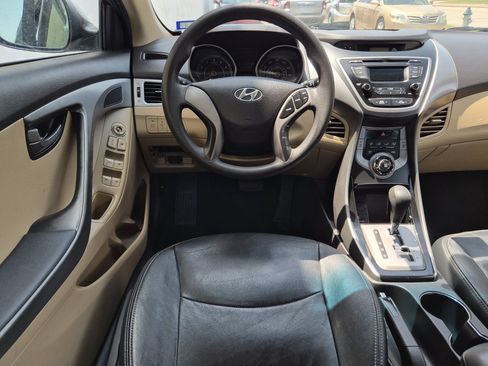 Used 2013 Hyundai Elantra GLS FWD image 6