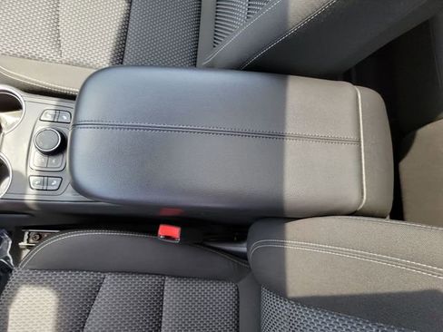 Certified 2023 GMC Terrain SLE w/ Driver Convenience Package AWD/4WD image 25