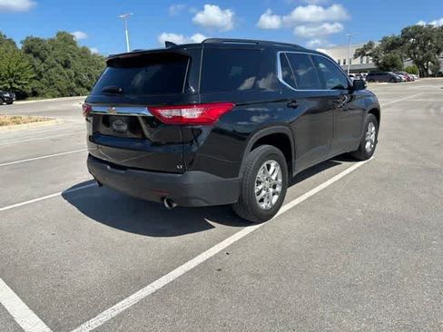 Used 2019 Chevrolet Traverse LT FWD image 5