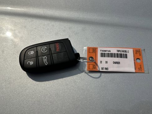 Used 2022 Dodge Charger SXT w/ Blacktop Package image 36