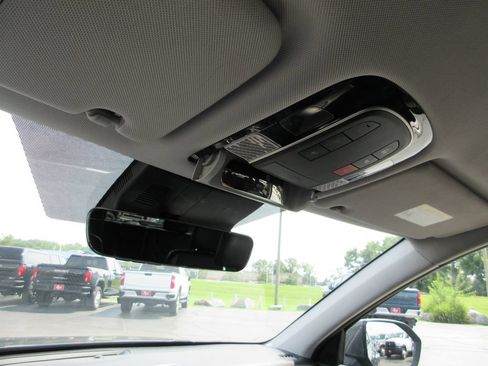 Used 2023 Hyundai Palisade SEL FWD image 32