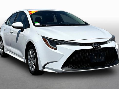 Used 2022 Toyota Corolla LE image 10