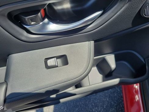 Used 2025 Honda Pilot Touring image 18