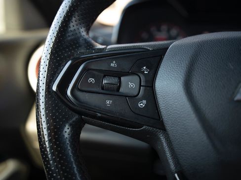 Used 2024 Chevrolet Trax RS image 6