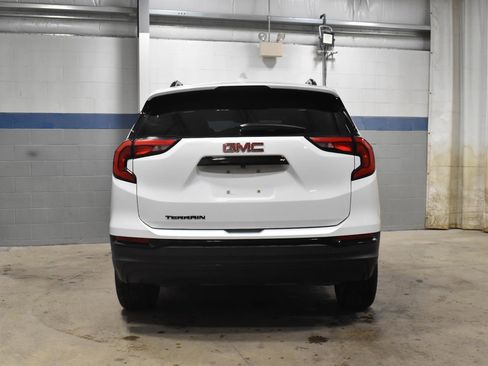 Used 2020 GMC Terrain SLE w/ Elevation Edition FWD image 23