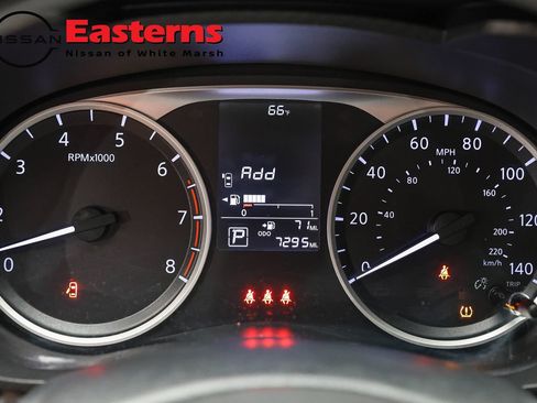 Used 2025 Nissan Versa S FWD image 17